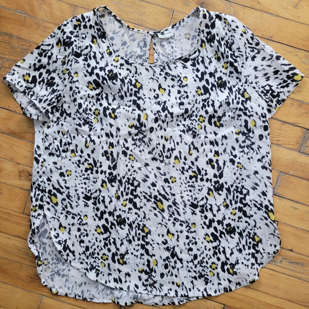 Dynamite Black and White Blouse with Yellow Accents